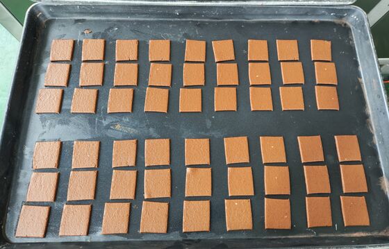Buen precio Línea de Producción de Galletas Papa P308 Tres Filas Salida Equipo de Una Línea en línea